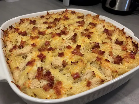 Buffalo Chicken Mac and Cheese Bake with the recipe title at the top.